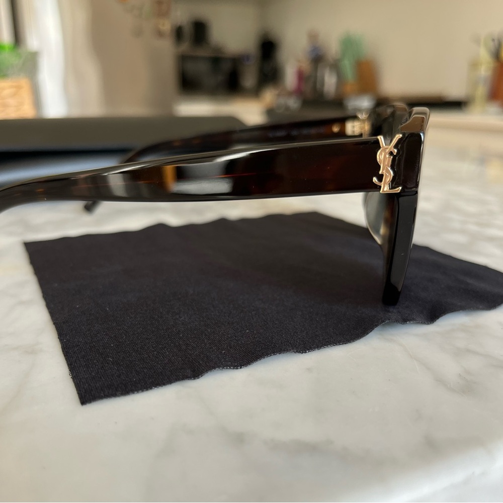 Saint Laurent 55mm Best Sunglasses (Authentic!) - Picture 3 of 9
